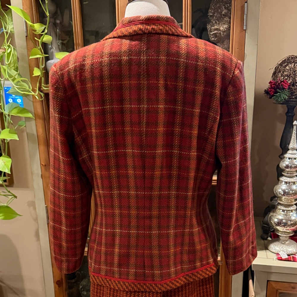 Fall Plaid Double-Breasted Blazer and Skirt Set - Picture 4 of 16